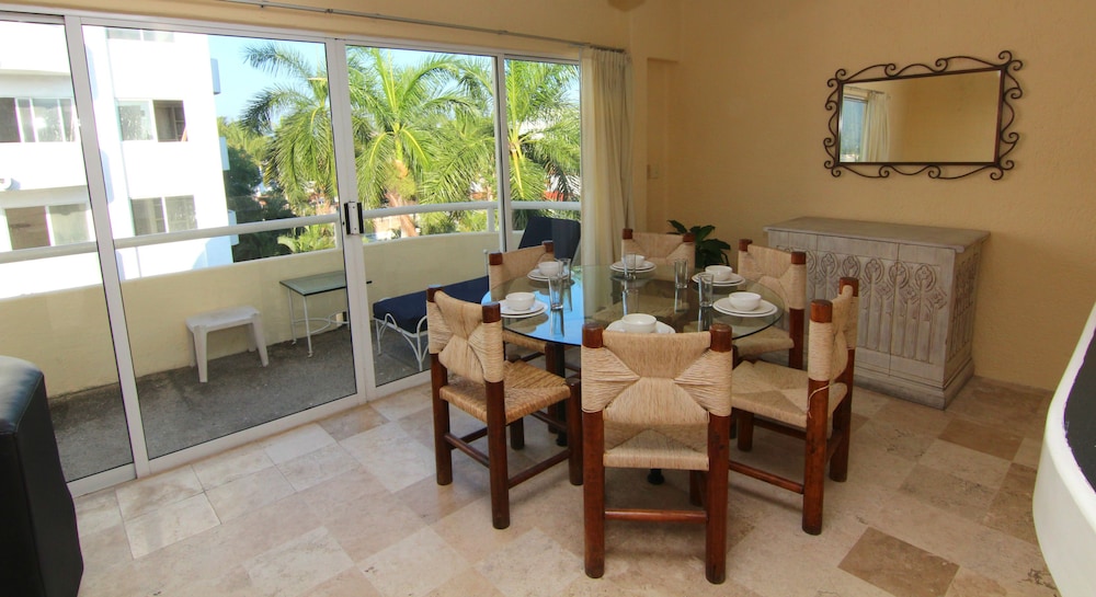Villamar Princesa Suites 51/63