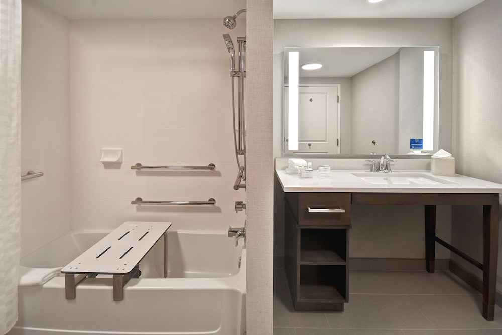 Homewood Suites By Hilton Orlando Flamingo Crossings, FL 19/57