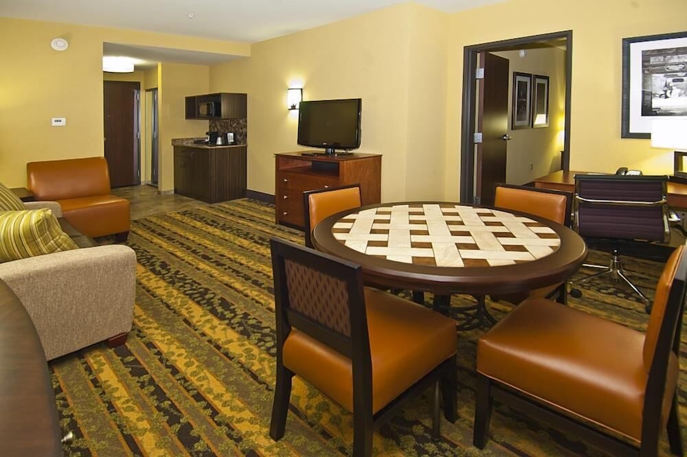 Best Western Plus Tupelo Inn Suites 35/45