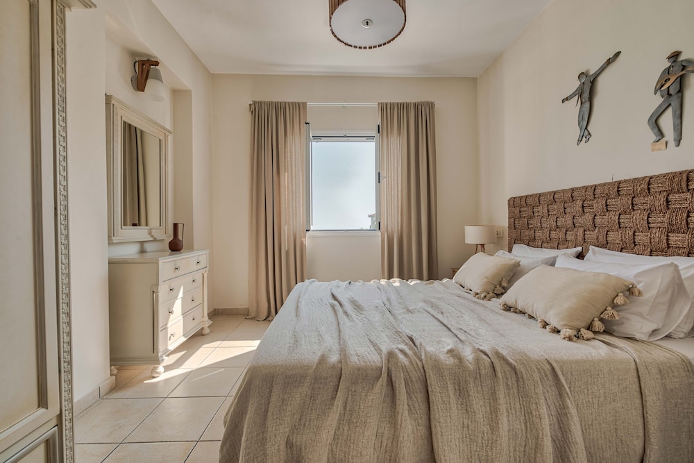 Erietta Aparthotel 6/49