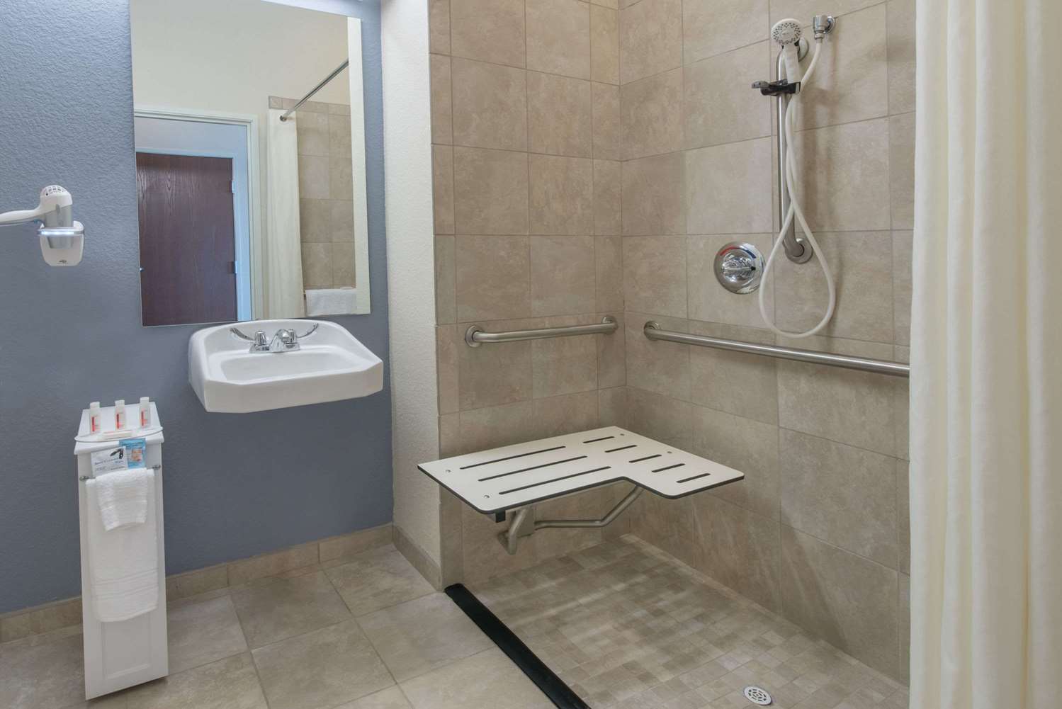 Days Inn by Wyndham Minot 27/30