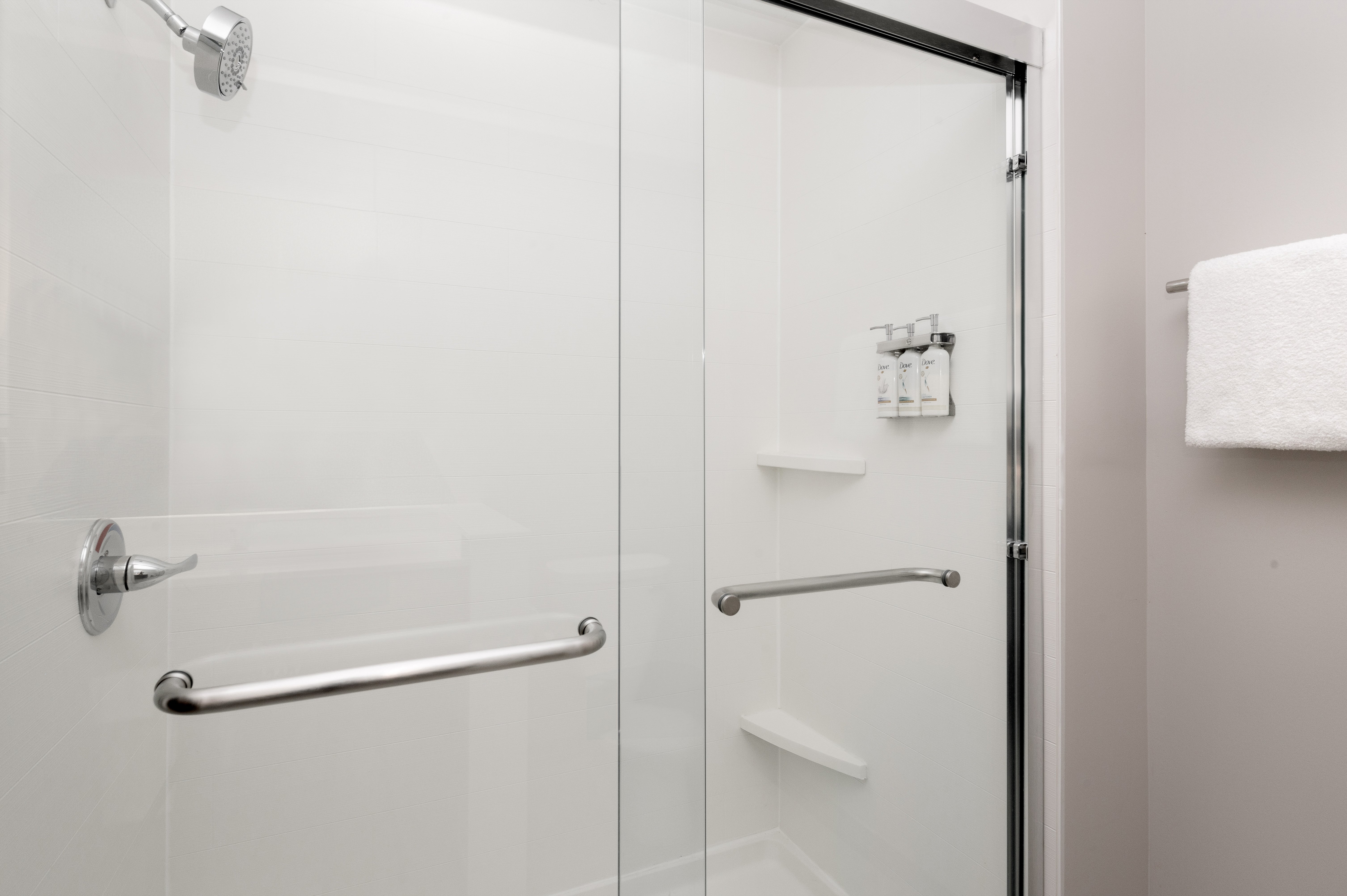 Holiday Inn Express and Suites Alton St Louis Area 43/43