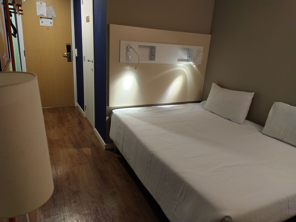 Ibis Budget Manhuacu 27/70