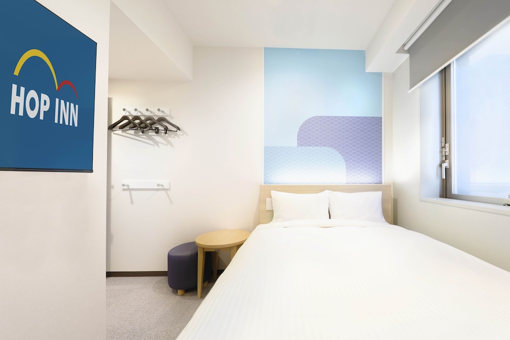 ROOM, DOUBLE BED, WITH VIEW