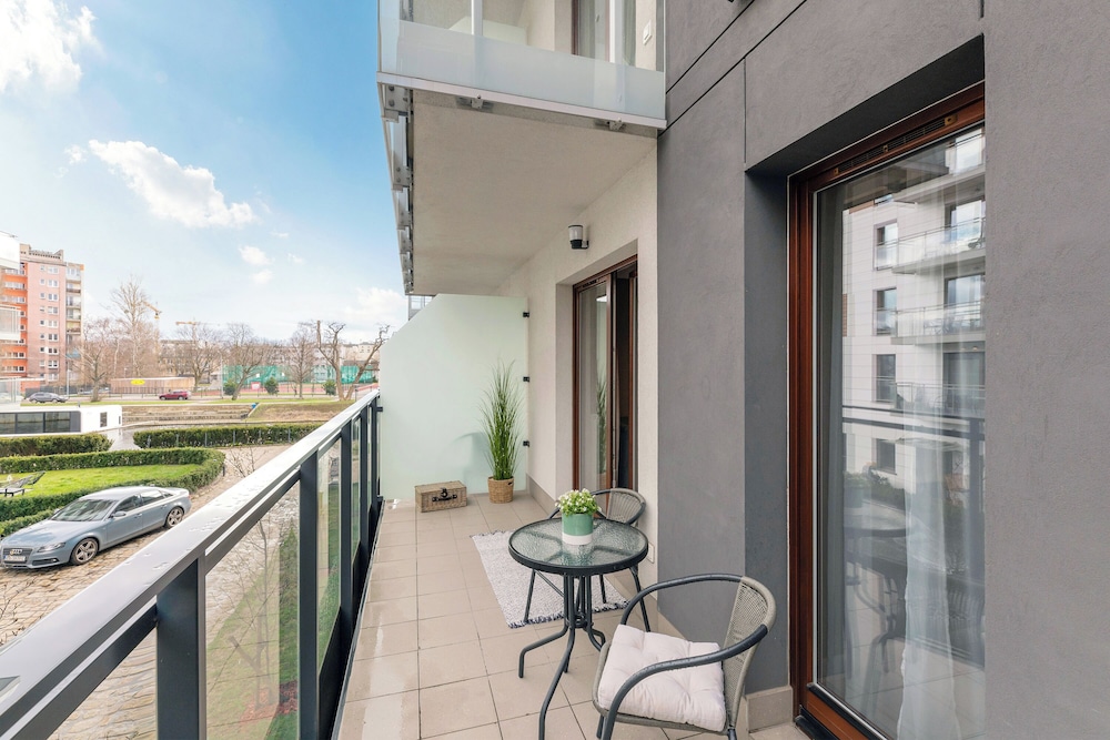 Apartinfo Island Apartments 14/50