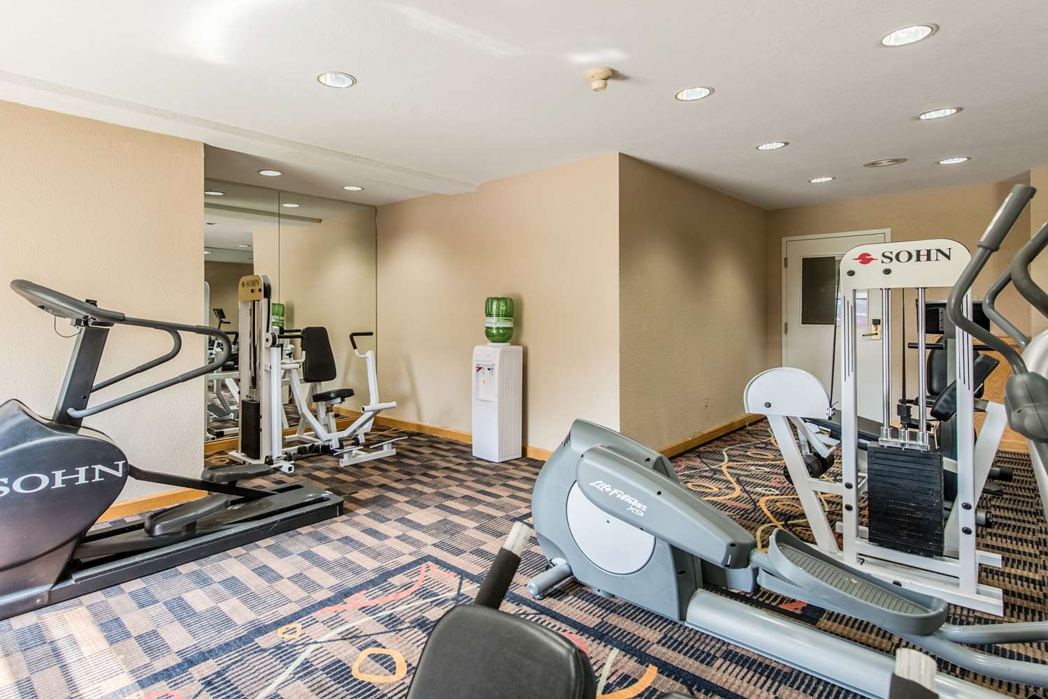 Quality Inn and Suites University Area 17/38