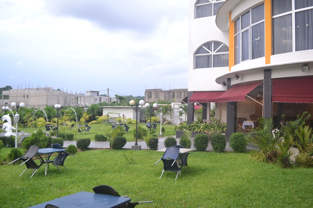 Le Jardin D'eden 2 33/45