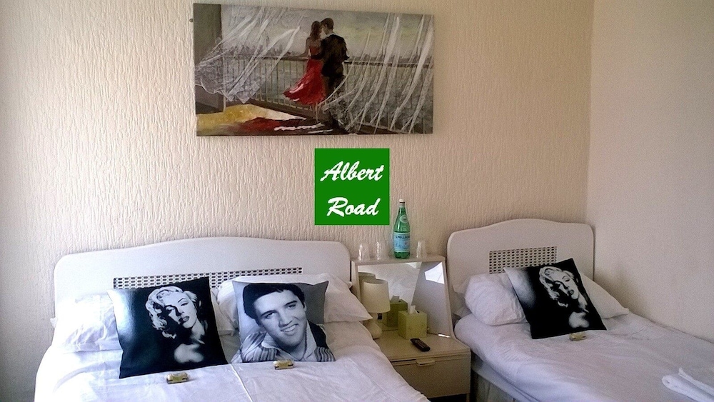 The Albert Hotel 9/41