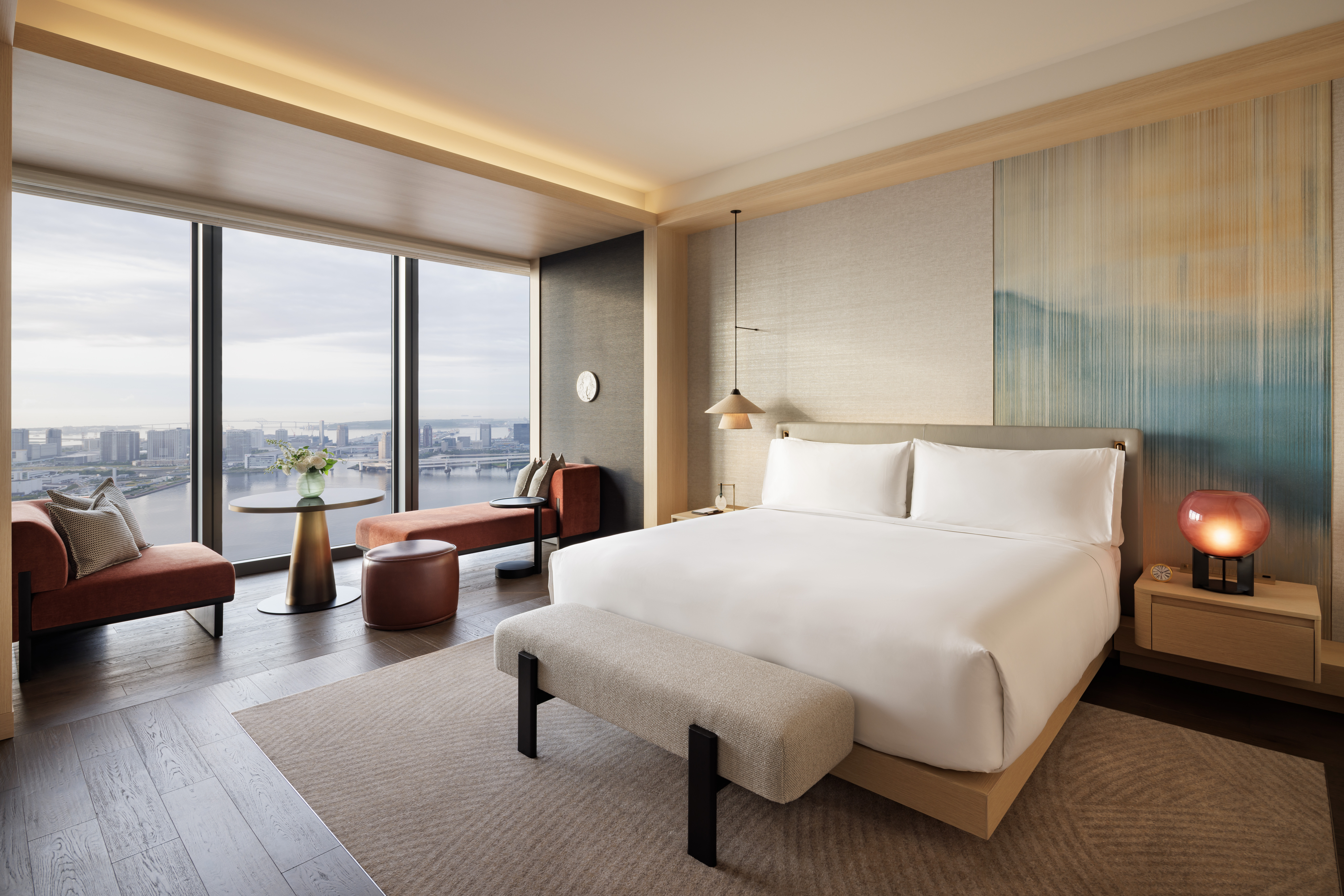 Signature, Fairmont Gold, Suite, King Bed, Skyline View, Lounge Access