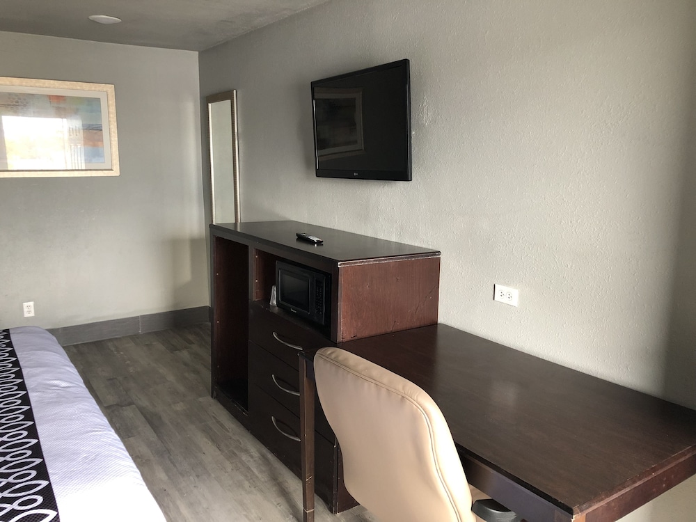Budget Inn Valparaiso Niceville EglinAFB 8/16