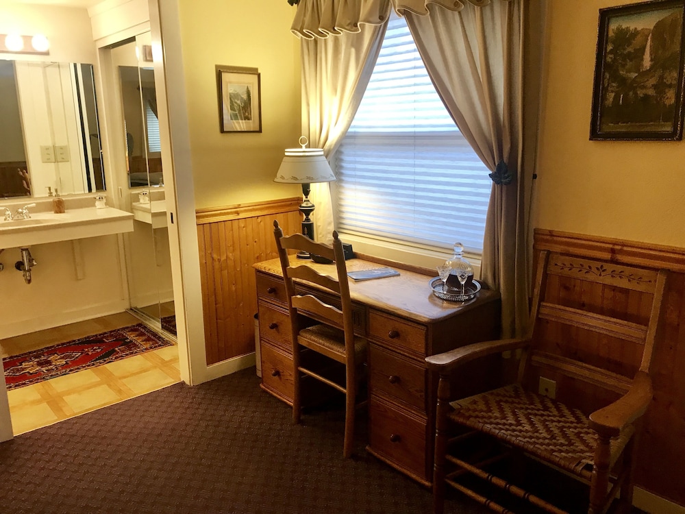 Arden Forest Inn 39/72