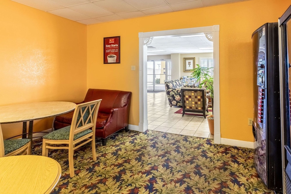 Econo Lodge Knoxville West - Turkey Creek 24/33