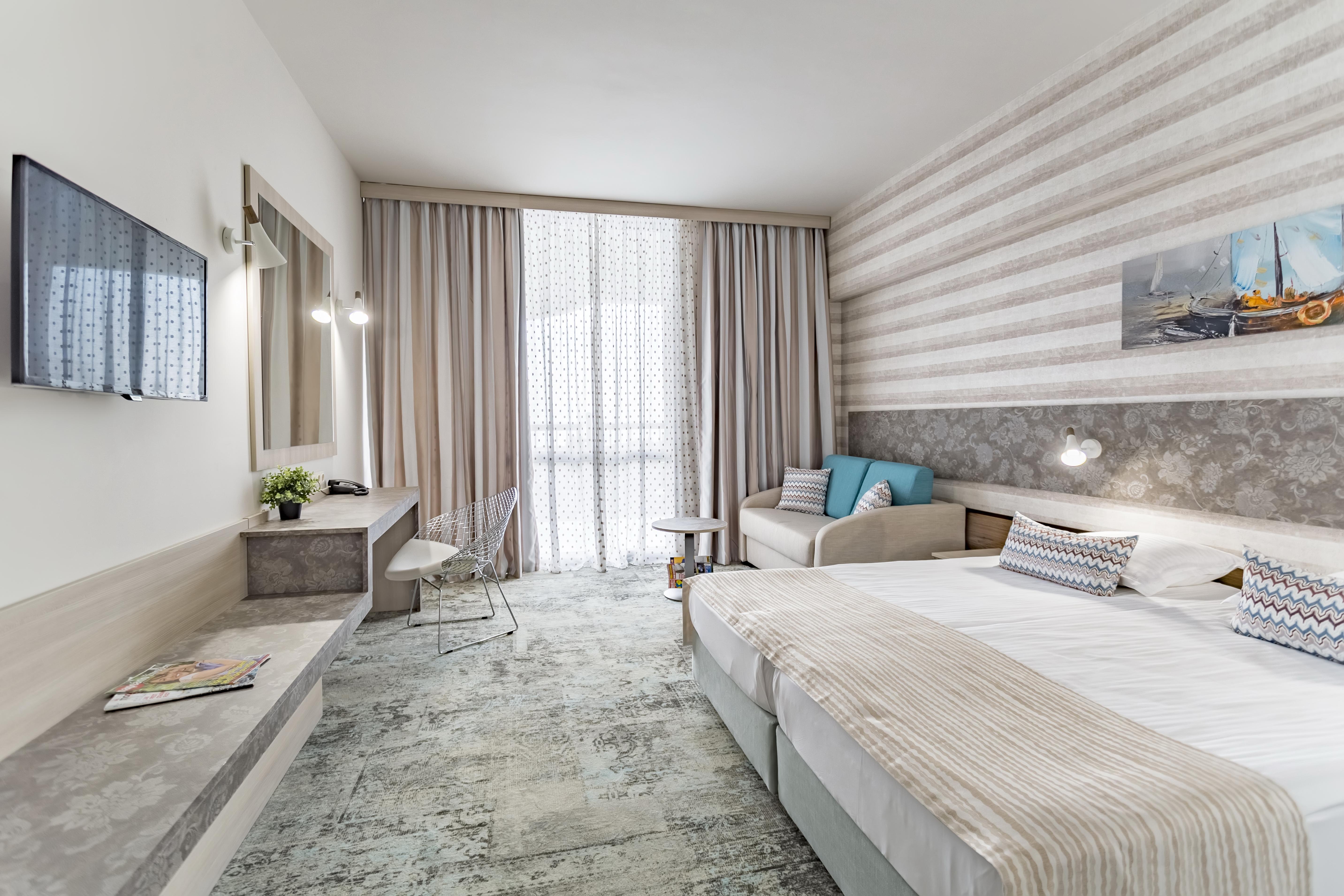 Deluxe, Side Sea View, Balcony or Terrace