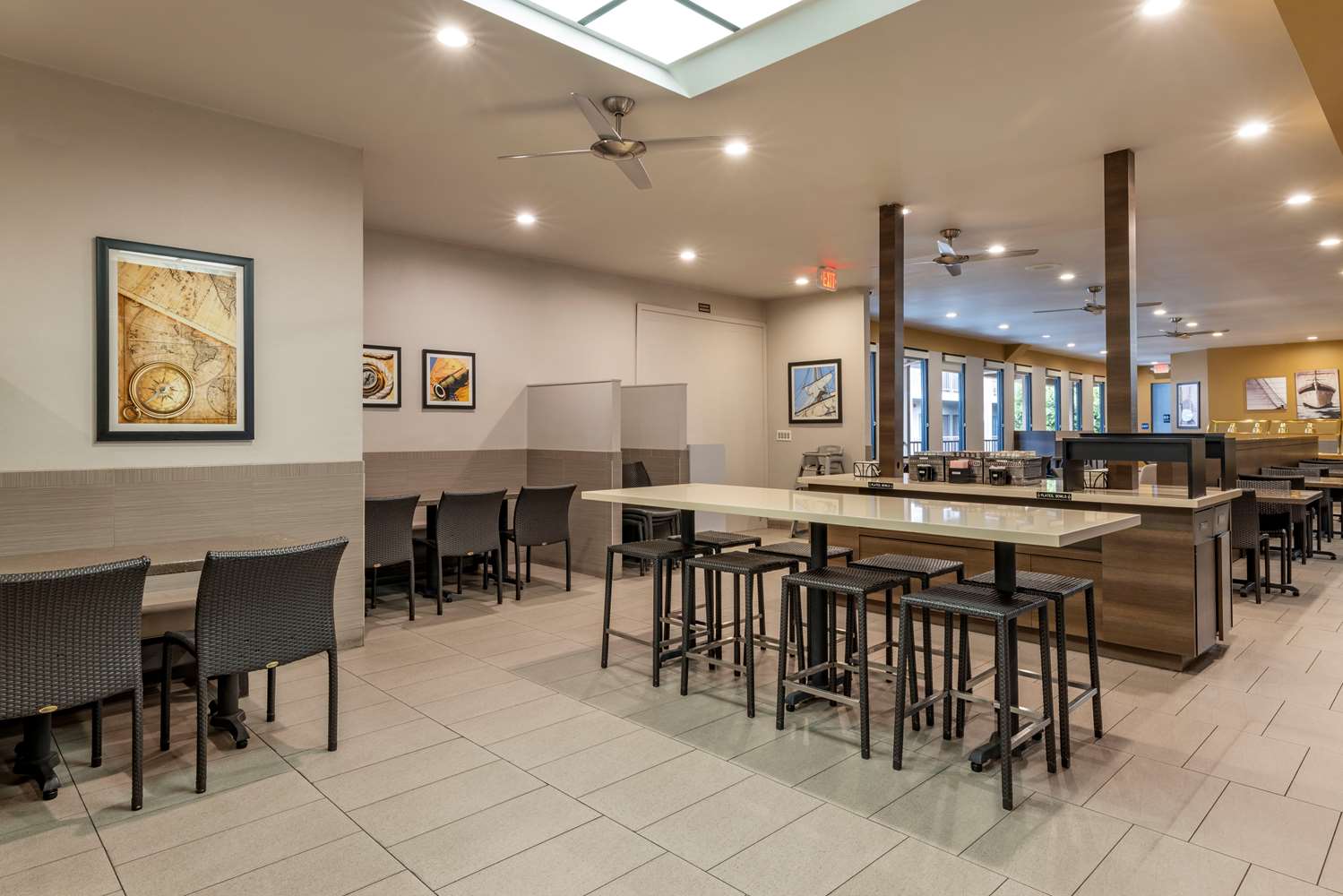 Best Western Plus Park Place Inn - Mini Suites 13/21