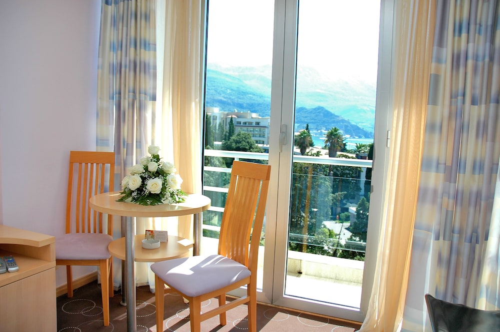 Hotel Montenegro Beach Resort 58/81