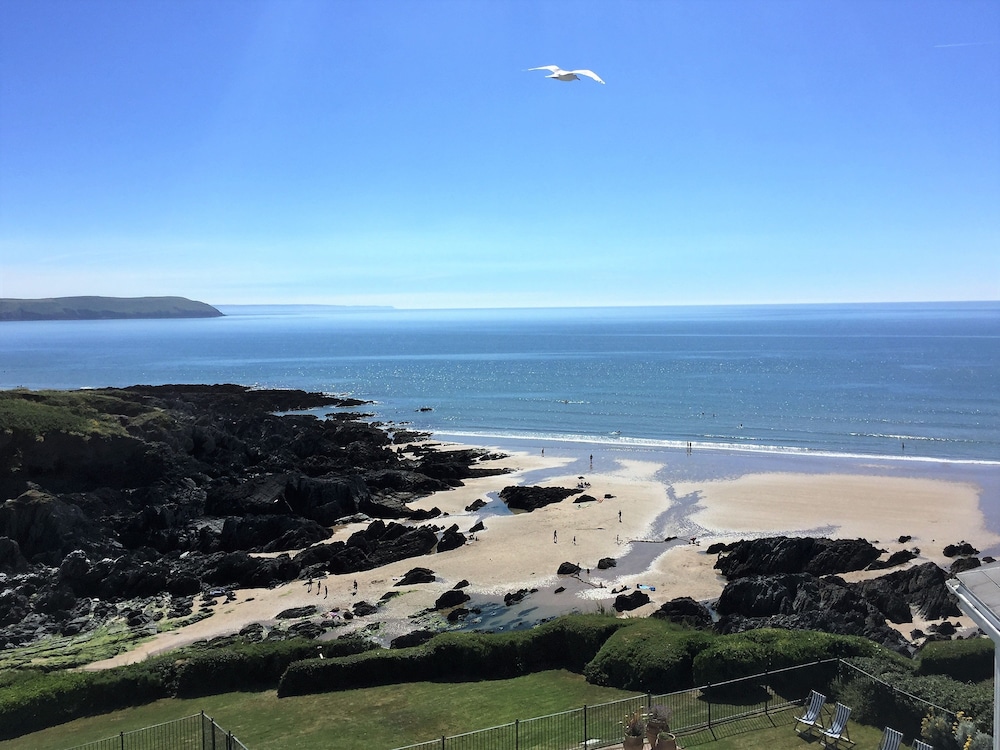 Watersmeet Hotel 46/50