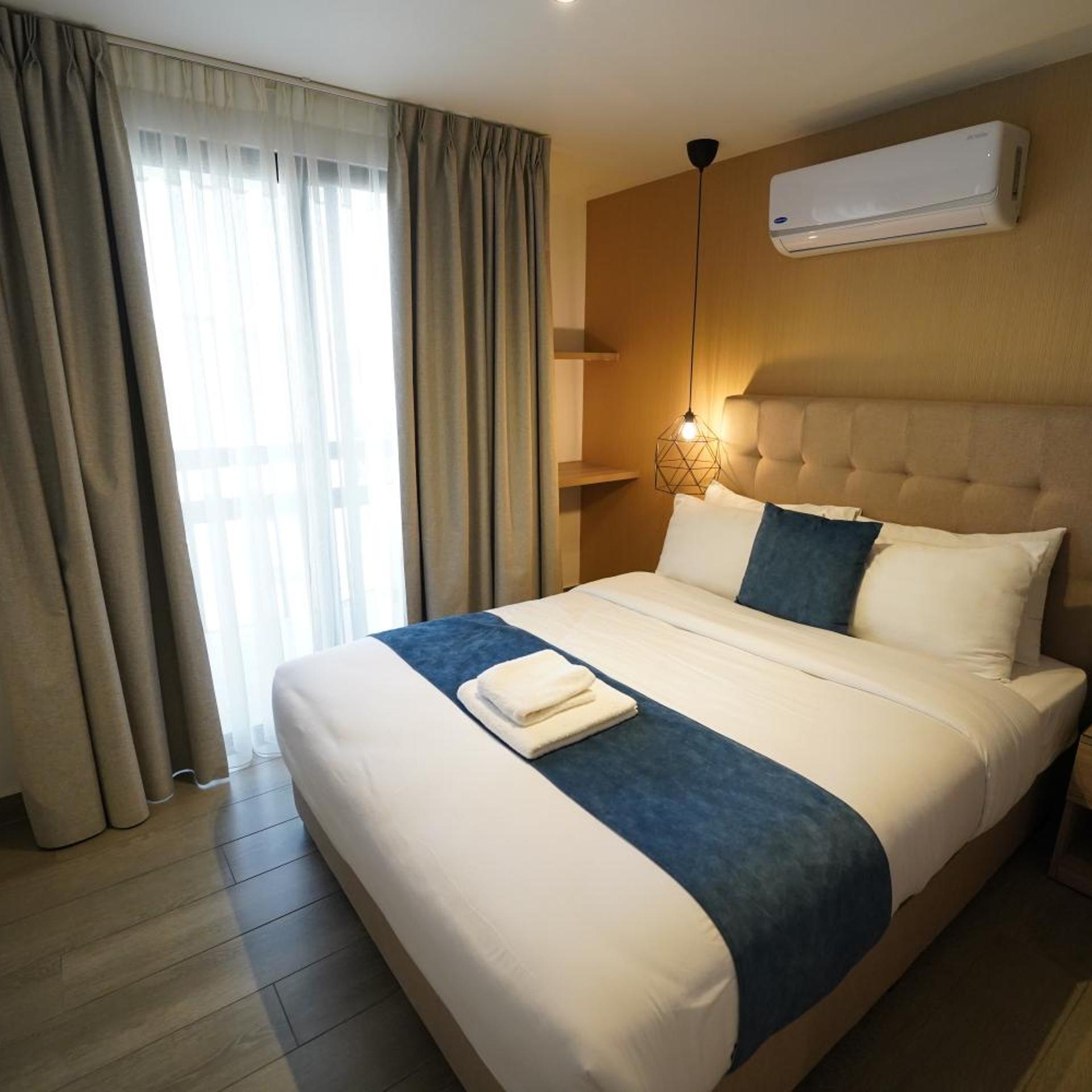 Red Carpet Suites 25/65