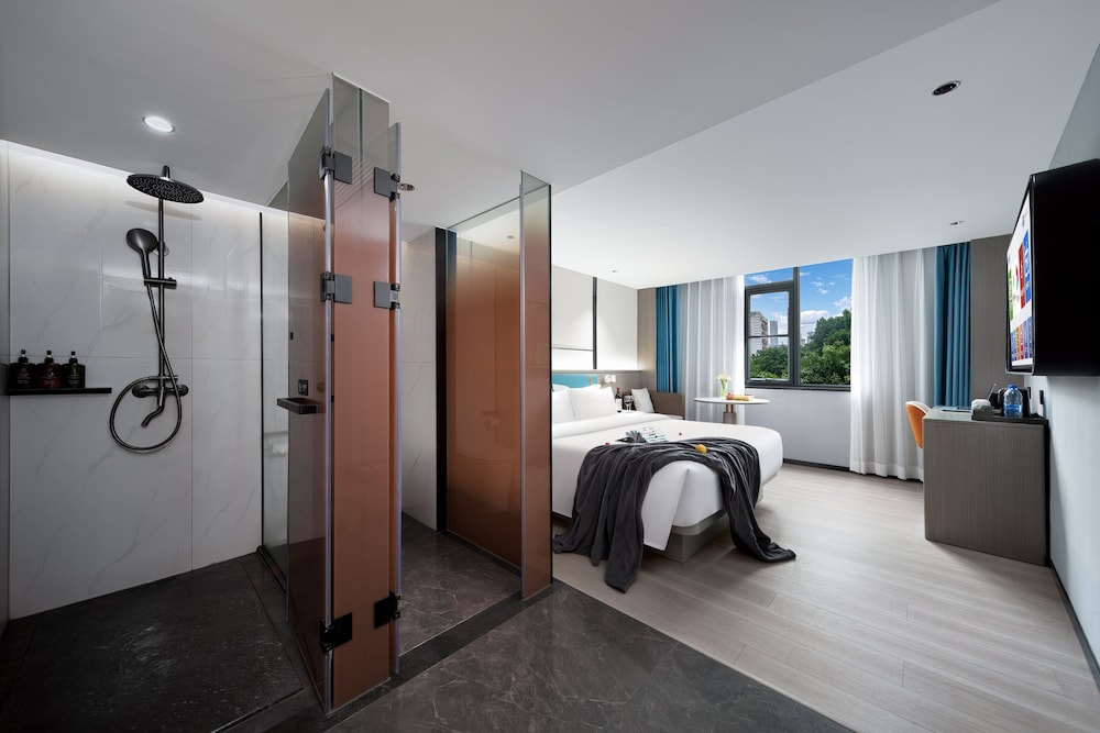 PIN Hotel Guangzhou Beijing Road Pedestrian Street Gongyuanqian Metro Station Branch 30/33