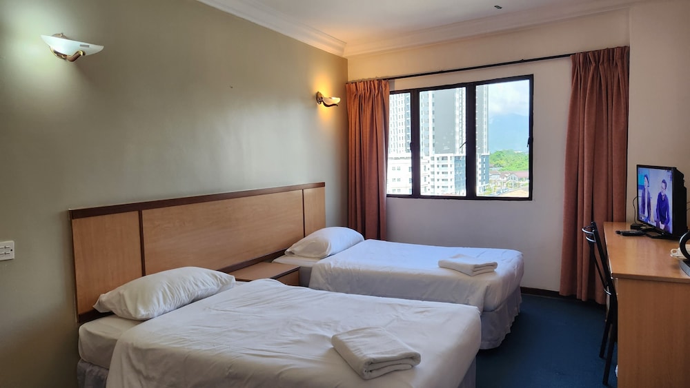 Fair Park Hotel 25/50