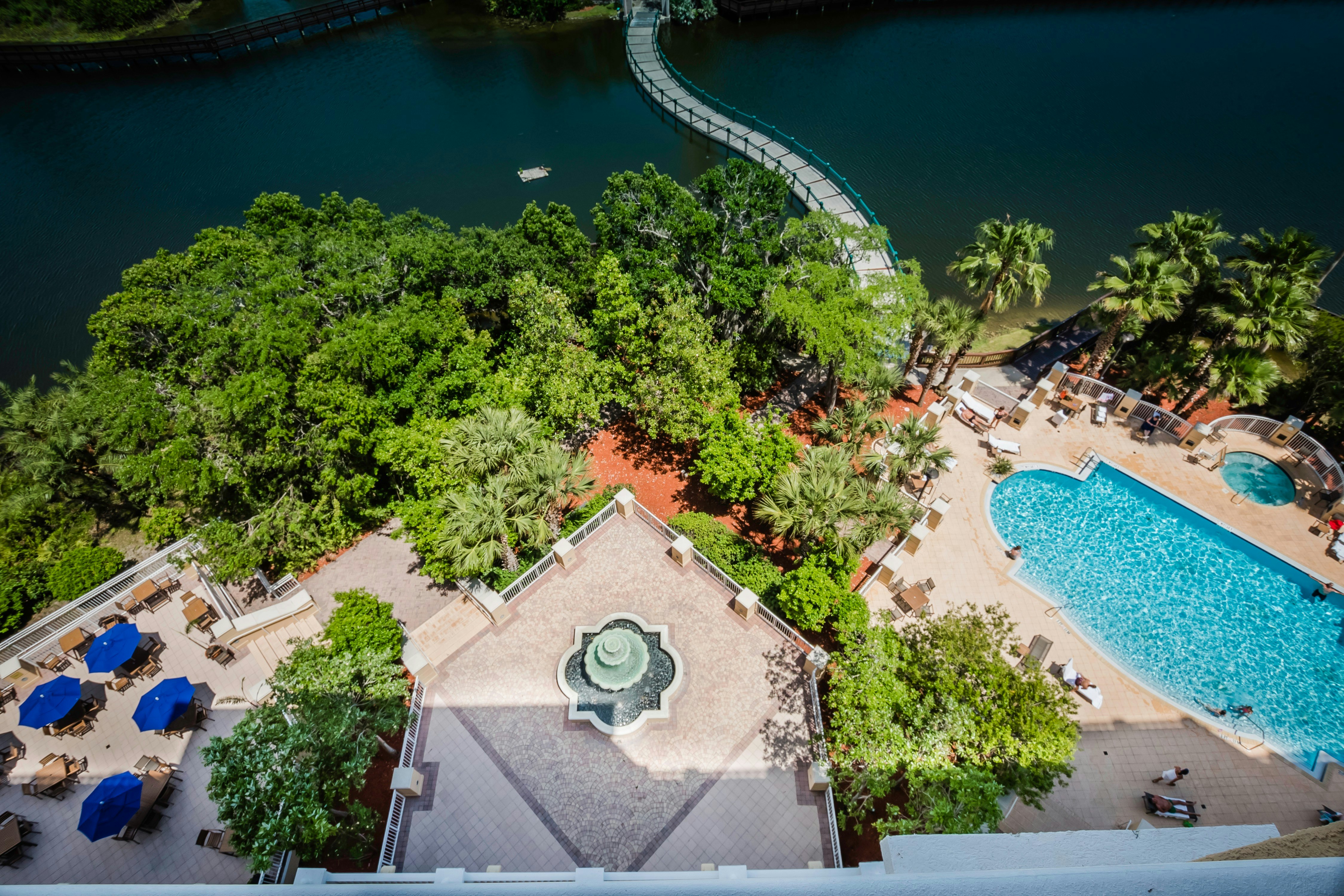 Hilton St. Petersburg Carillon Park 70/77