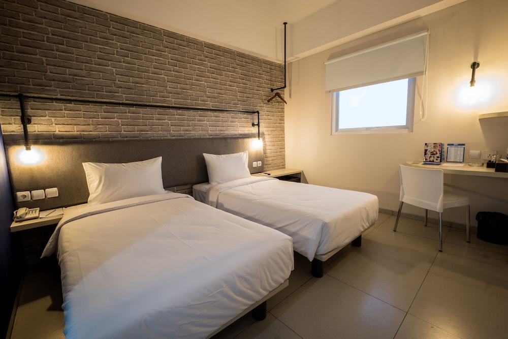 Hotel 88 Bekasi 10/35