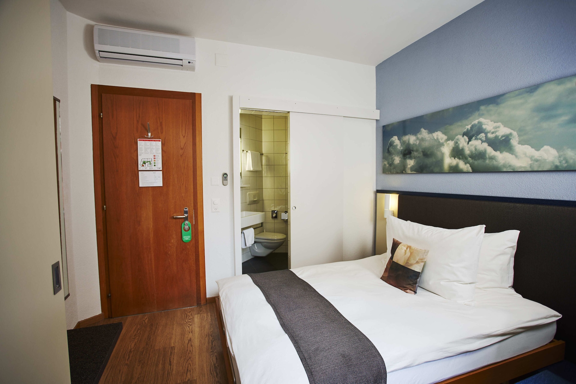Single Room Double Bed