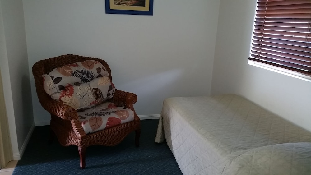 Rose Bay Resort 29/70