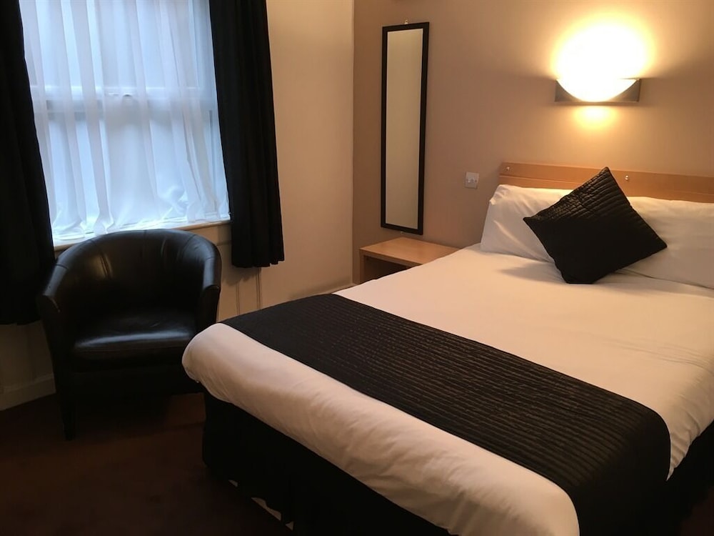 Lord Nelson Hotel 13/24