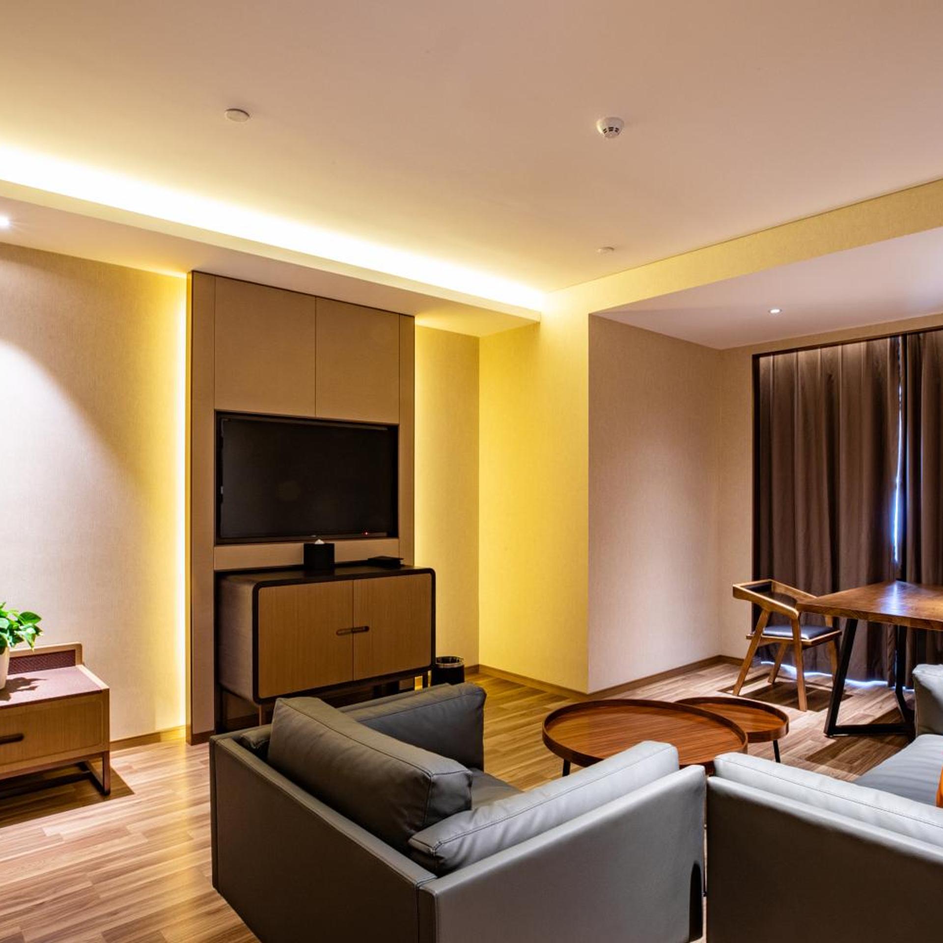 Jinjiang Metropolo Hotel Weihai Railway Station Branch 35/56