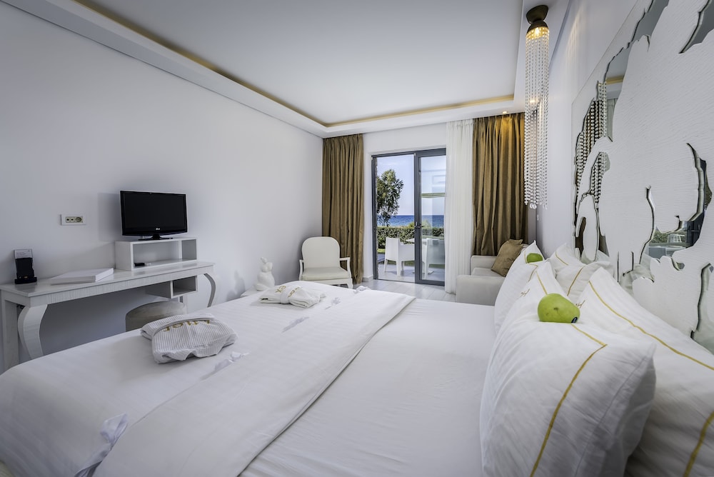 Diamond Deluxe Hotel Wellness Amp Spa Adults Only 36/76