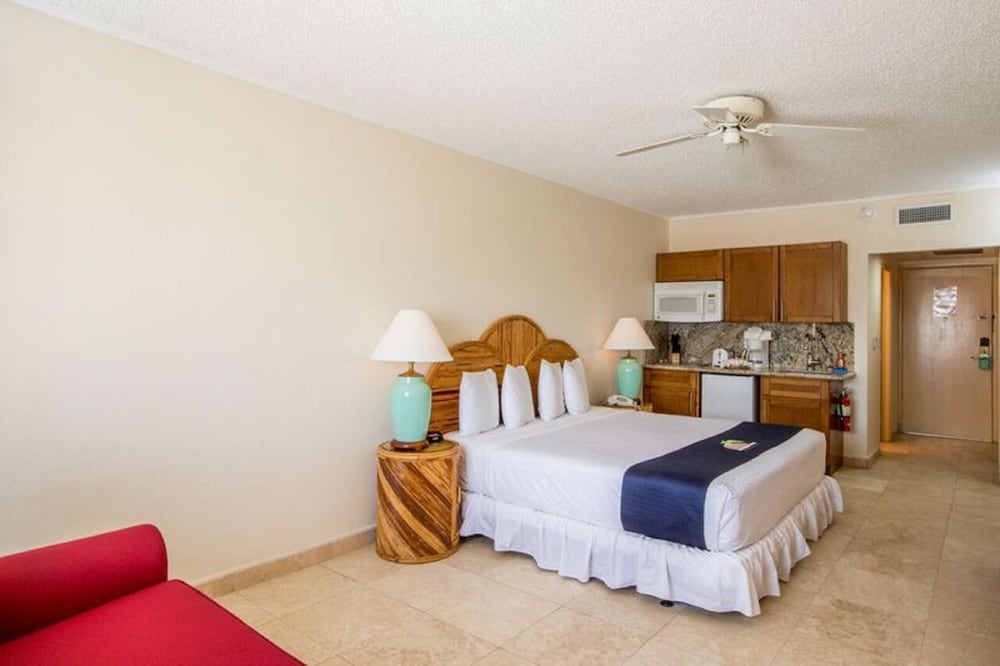 Caribbean Palm Village Resort 18/45
