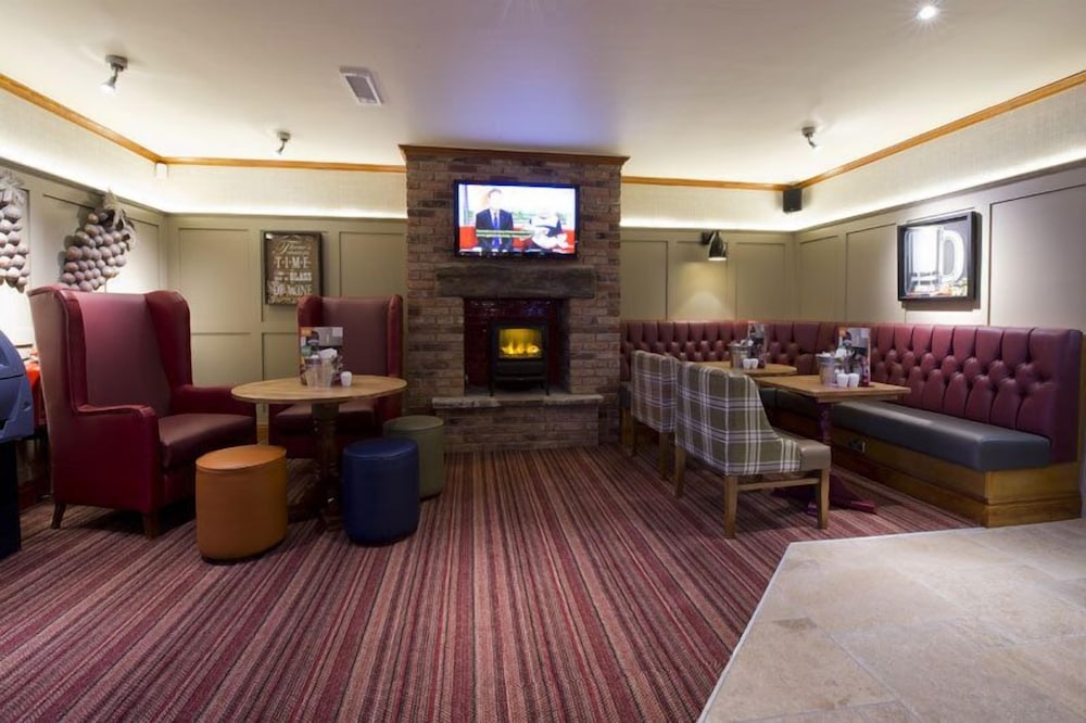 Premier Inn Newcastle Under Lyme 24/44