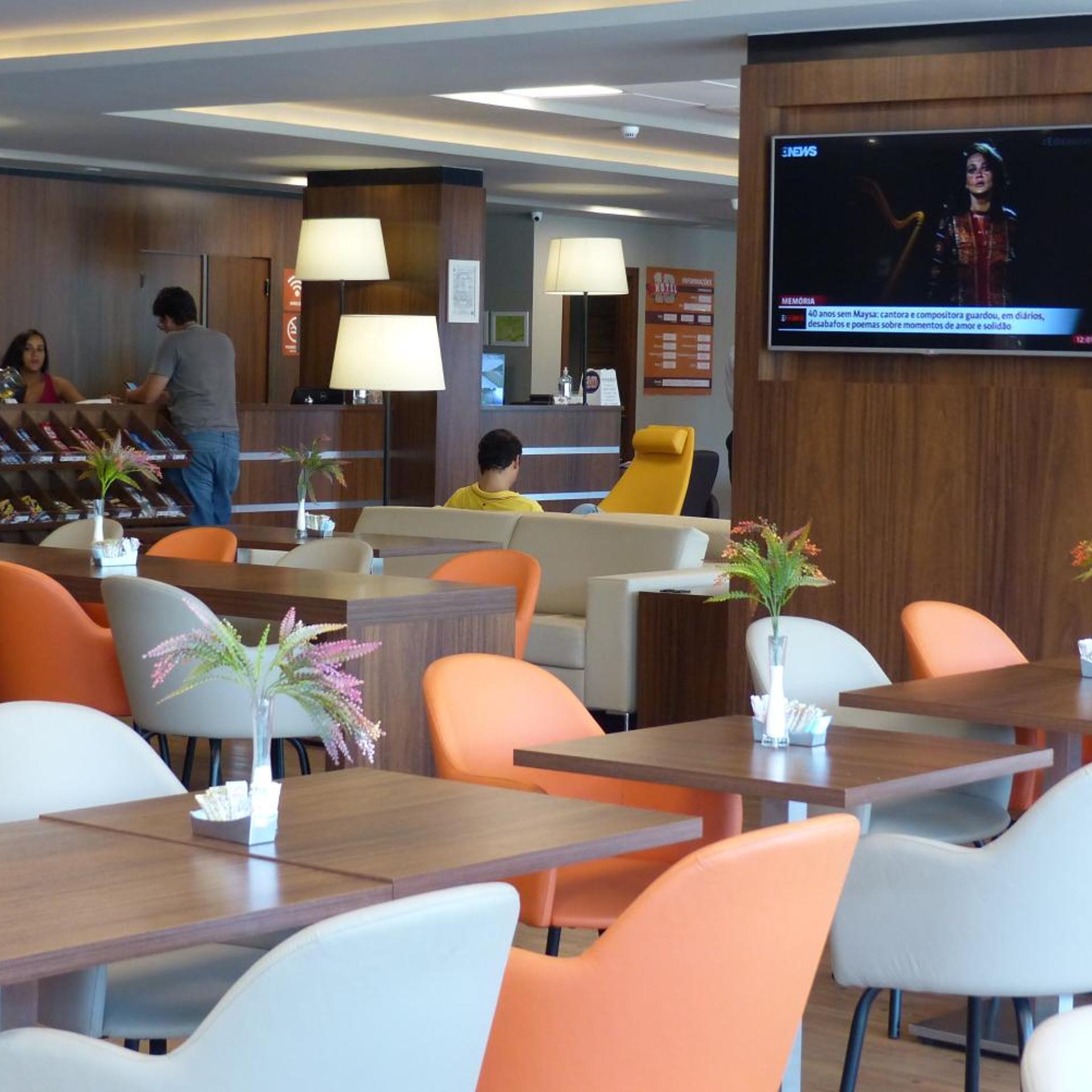 HOTEL 10 PALMAS 36/53