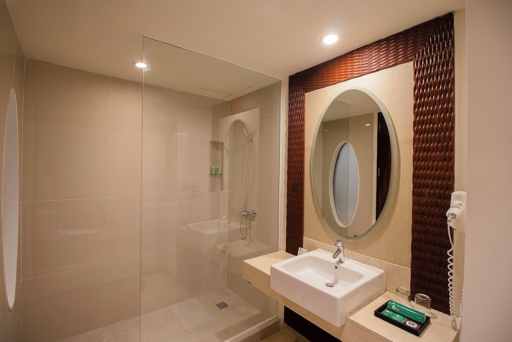 The Rani Hotel And Spa 50/52