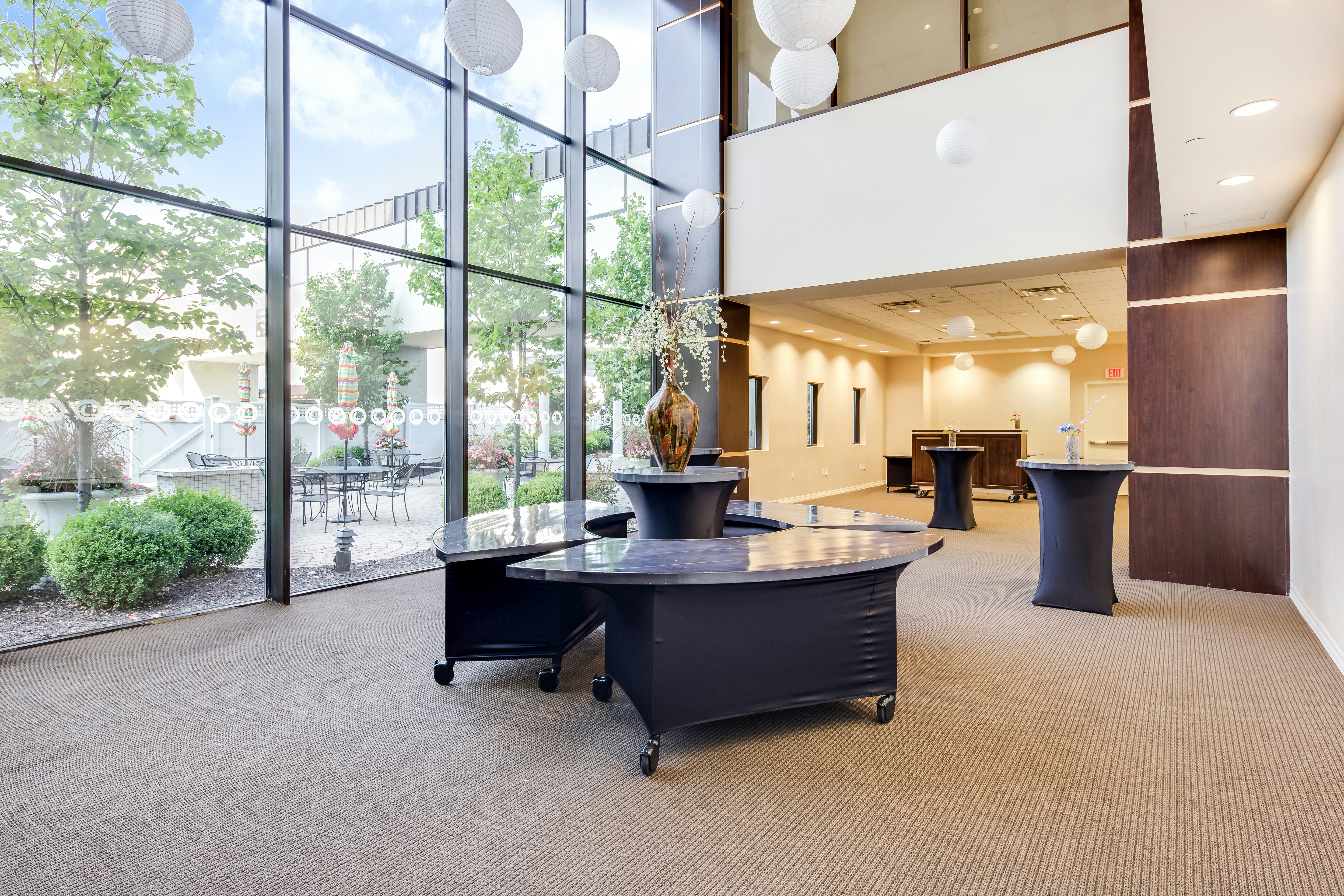 Lobby at Doubletree By Hilton Hotel Binghamton, BINGHAMTON - NY