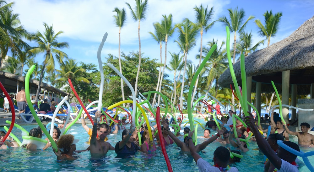 Coral Costa Caribe Beach Resort - All Inclusive 95/101