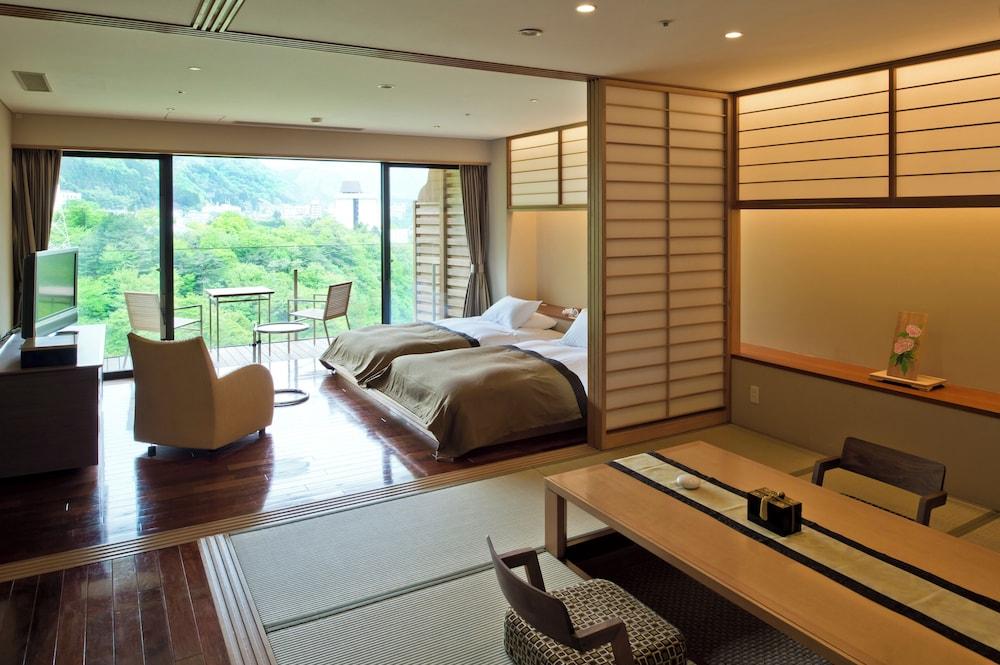 Japanese Western, Suite, with View, Bathtub, Club Floor