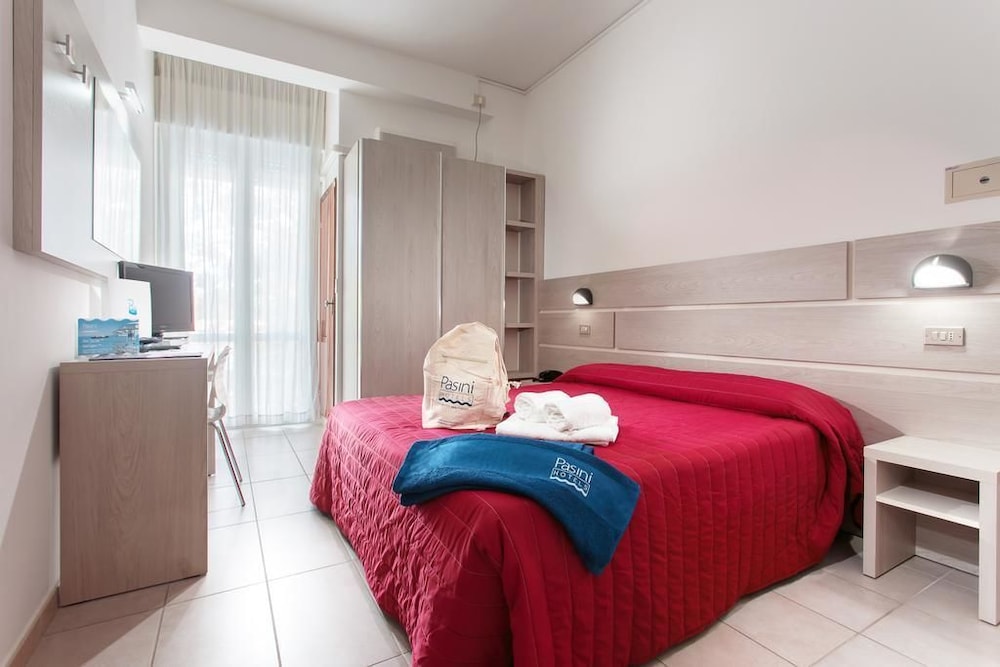 Hotel Foglieri 6/27