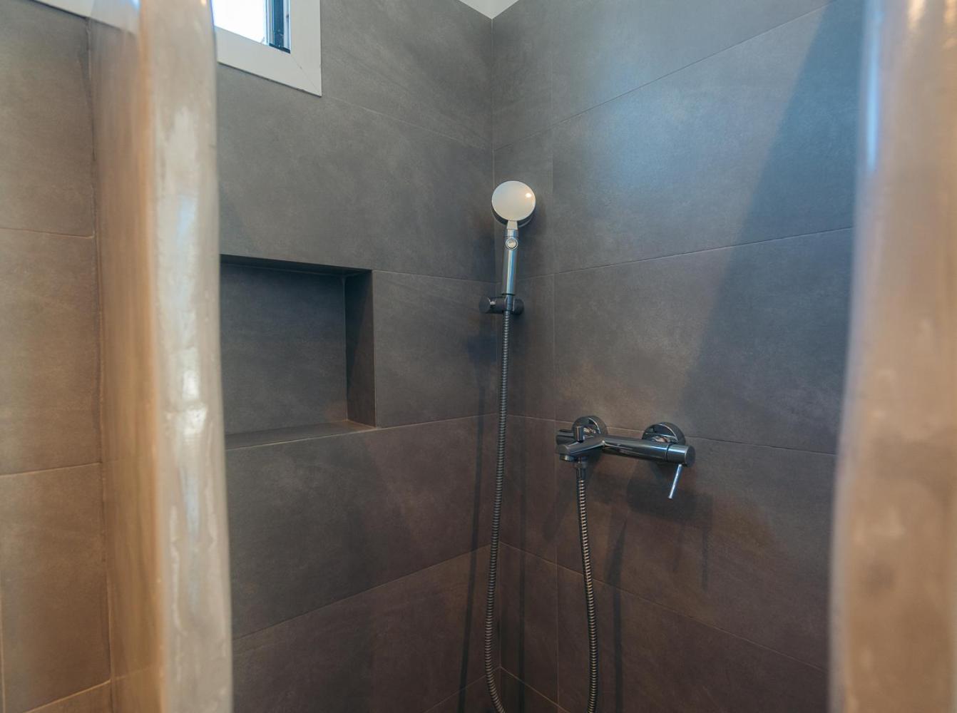 Aeolos Apartments 34/60