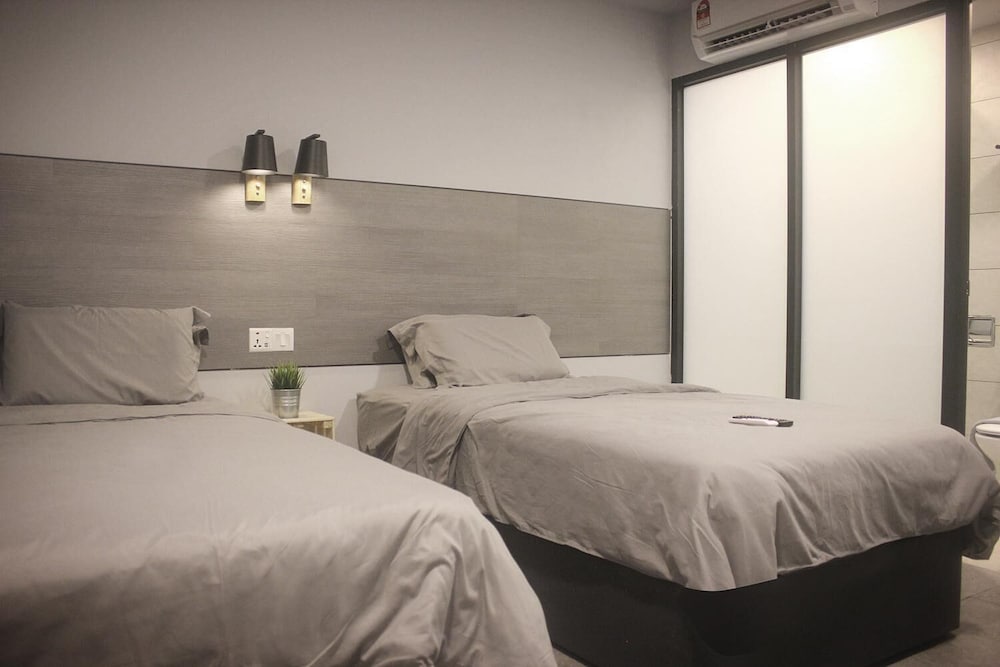 Vertilex Hotel 12/51