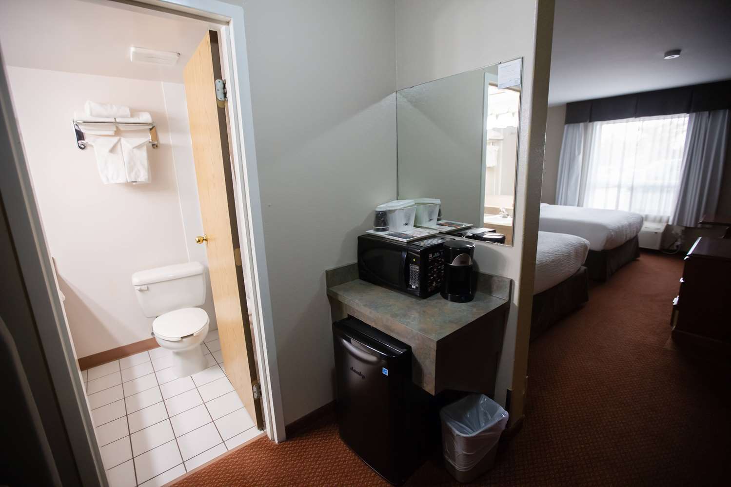 Super 8 by Wyndham Whitecourt 29/30
