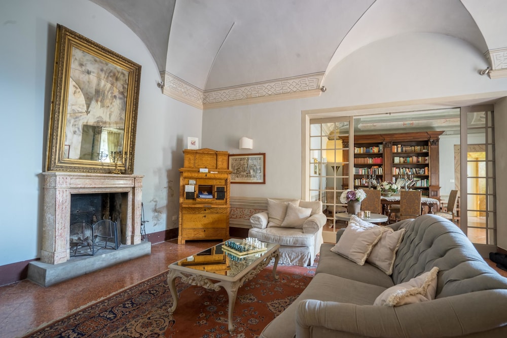 Hotel Villa Sermolli 29/50