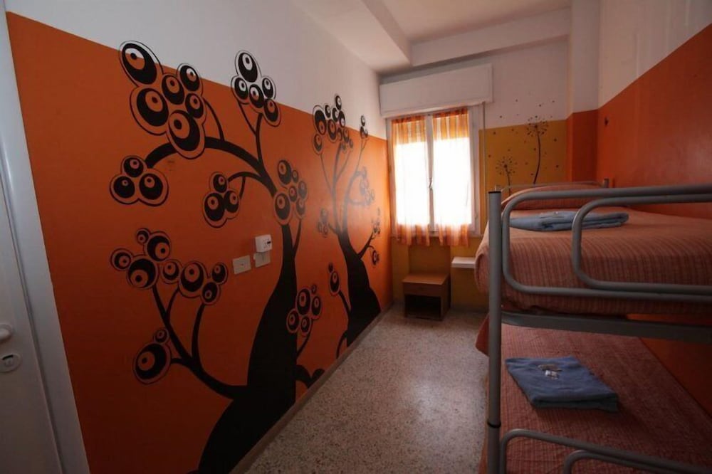 Sunflower Beach Hostel 15/50