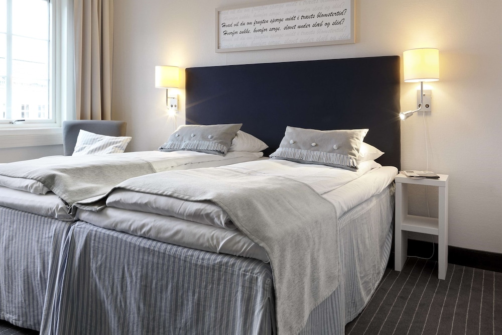 Home Hotel Grimstad 13/61