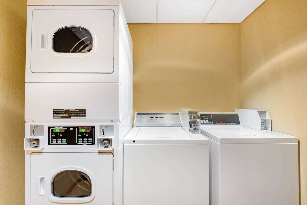 La Quinta Inn & Suites by Wyndham Bel Air/I-95 Exit 77A 19/44