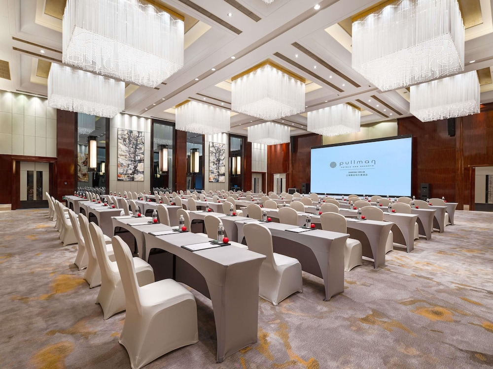 Pullman Shanghai Jing An 65/71