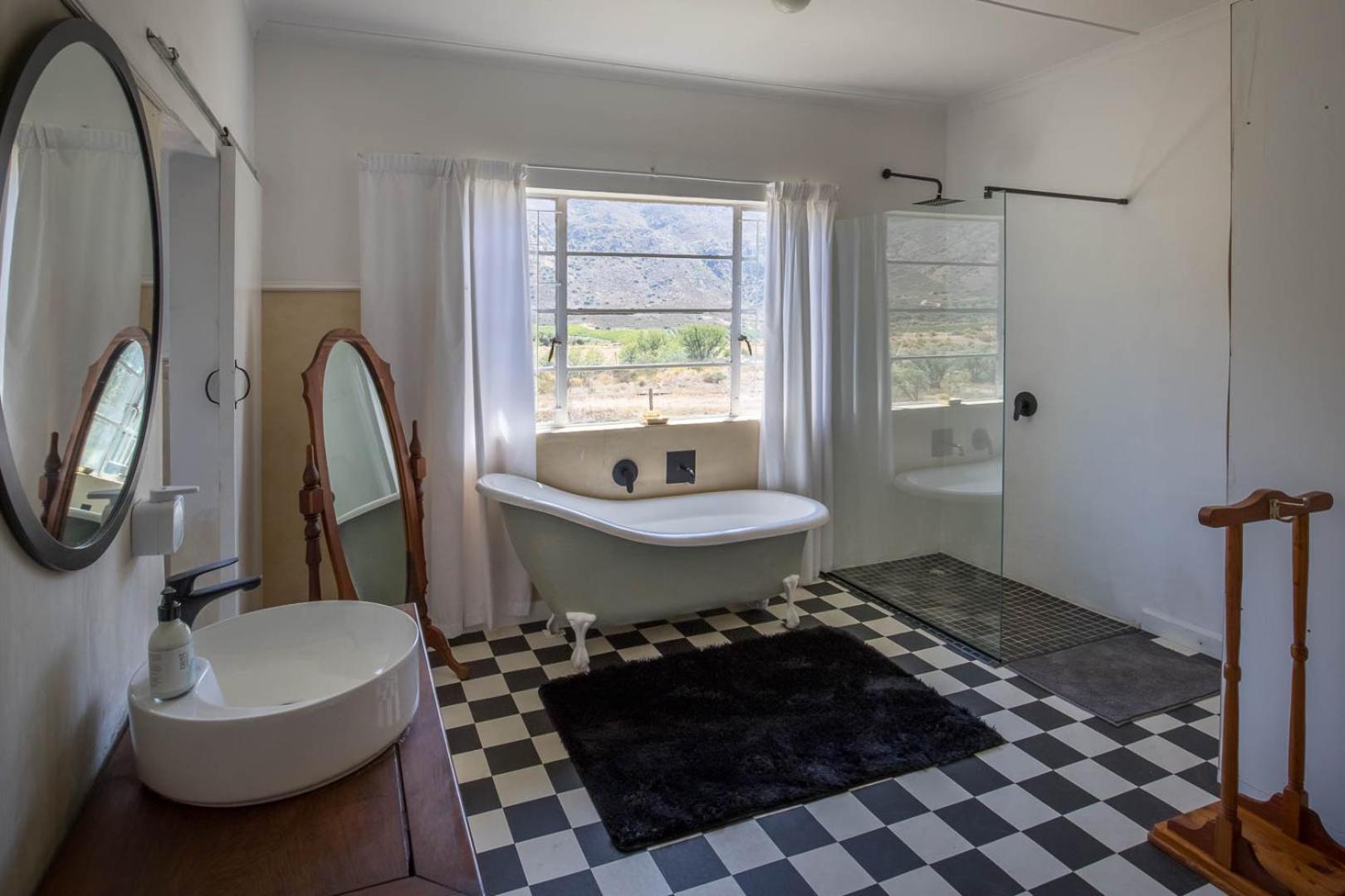 Harmonie Farm Cottage 50/50