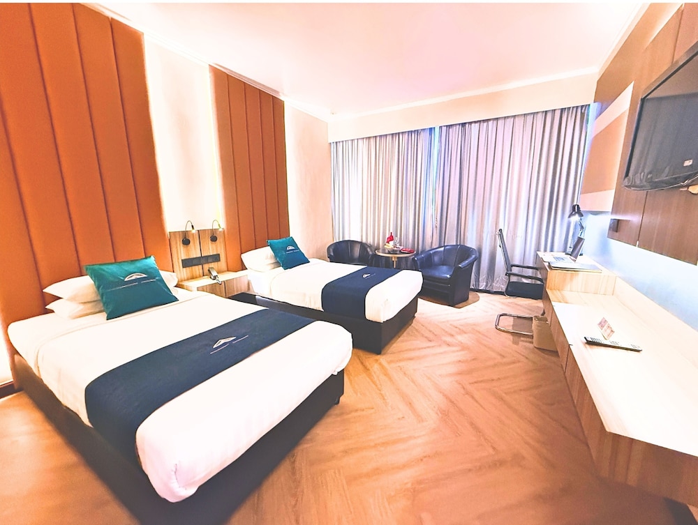 Howard Johnson by Wyndham Kota Kinabalu City Centre 20/72