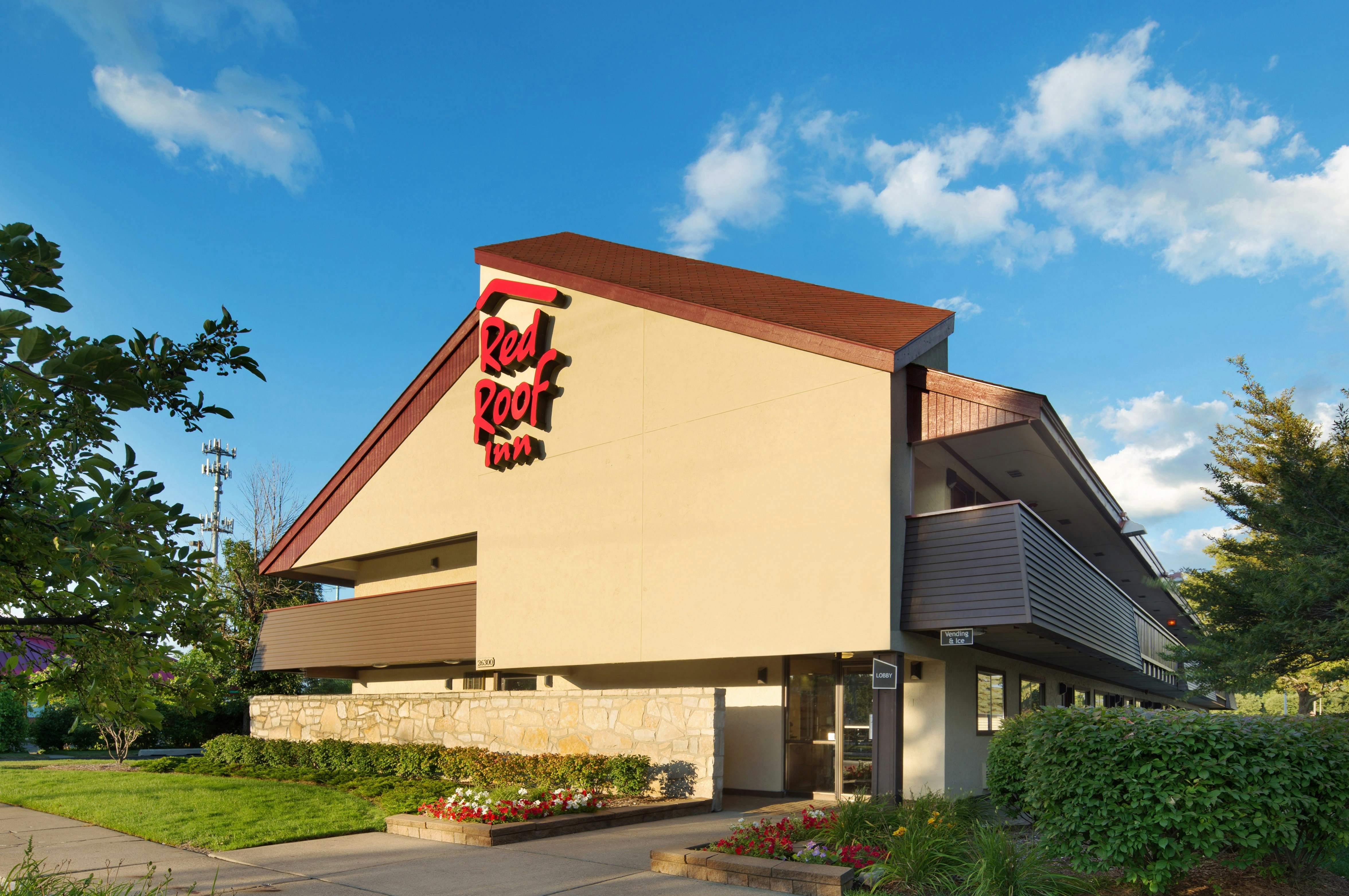 Red Roof Inn Detroit - Warren in MADISON HEIGHTS - MI