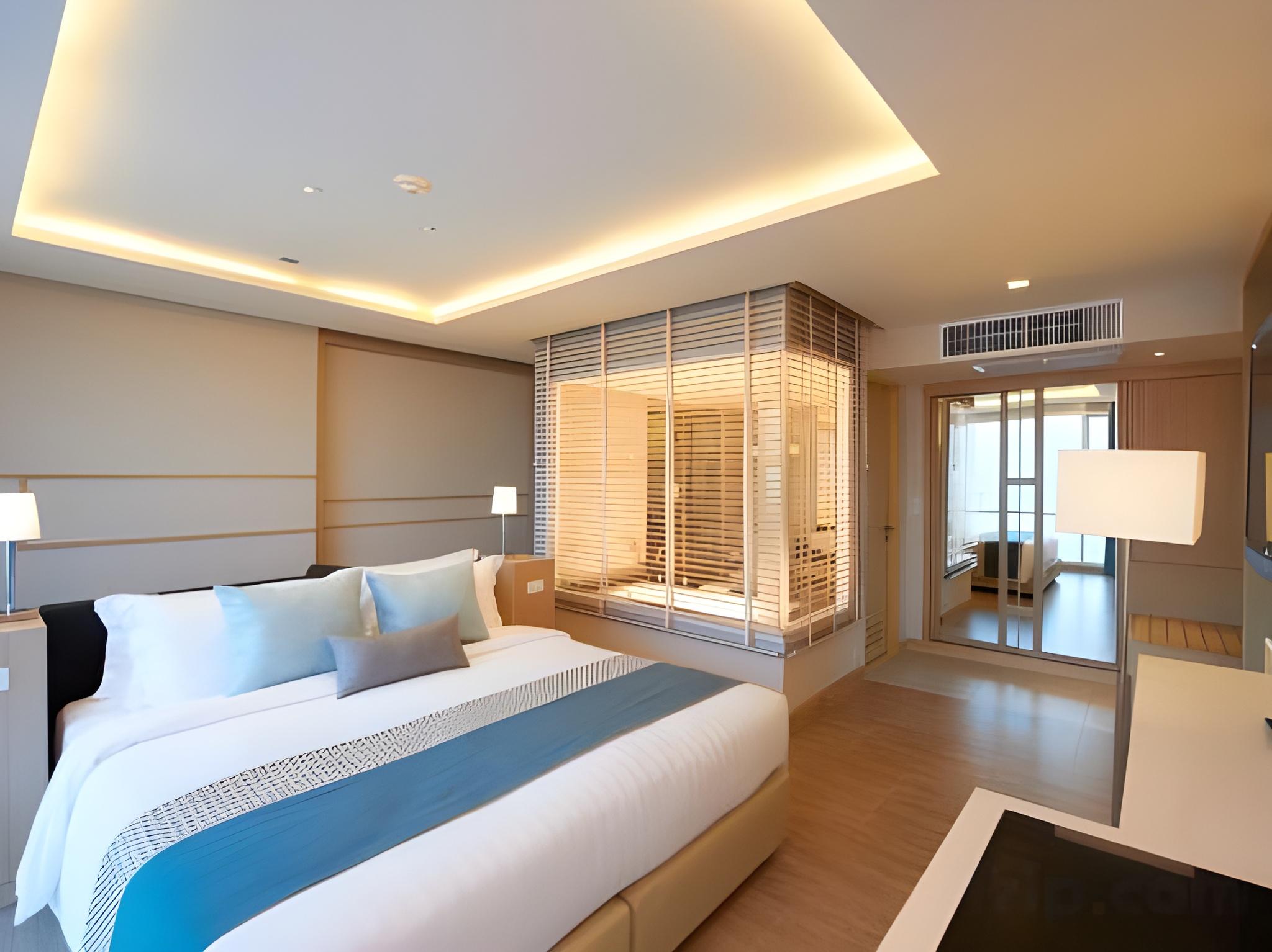 ONE BEDROOM SUITE OCEAN VIEW
